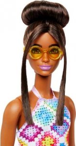Lalka Barbie Mattel Fashionistas w kolorowej, „szydełkowej” sukience HJT07 2