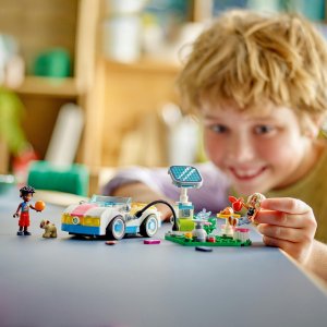 LEGO Friends Samochód elektryczny i stacja ładująca (42609) 7