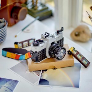 LEGO Creator Aparat w stylu retro (31147) 7