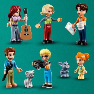 LEGO Friends Dom rodzinny Olly’ego i Paisley (42620) 4