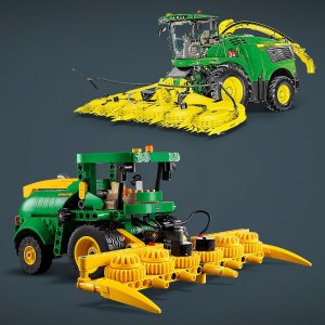 LEGO Technic John Deere 9700 Forage Harvester (42168) 4