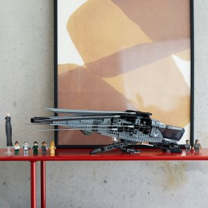 LEGO Icons Diuna — Atreides Royal Ornithopter (10327) 14