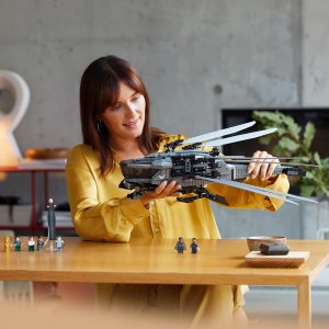 LEGO Icons Diuna — Atreides Royal Ornithopter (10327) 7