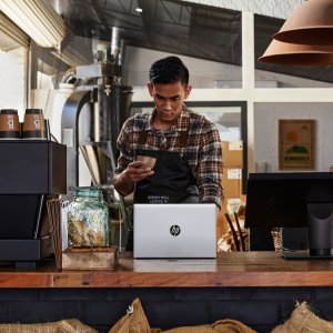 Laptop HP Laptop HP ProBook 445 G9 / 6C5L4UC / AMD Ryzen 7 / 16GB / SSD 256GB / AMD Radeon / FullHD / Win 11 Pro / Srebrny 10