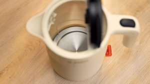 Czajnik Bosch MyMoment TWK2M161 Beżowy 9