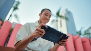 Konsola przenośna Lenovo Legion Go AMD Ryzen Z1 Extreme / 8,8” FHD IPS / Windows 11 16