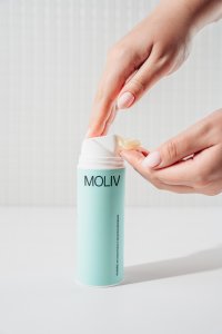 MOLIV Oleożel do mycia twarzy z żywymi probiotykami 150ml 2