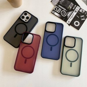 Tech Craft Etui obudowa MagSafe iPhone 15 Pro fioletowe 2