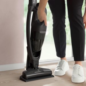 Odkurzacz pionowy Electrolux 300 Clean ES31CB18GG 2