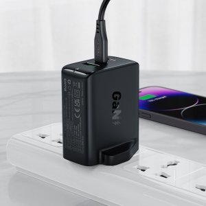 Ładowarka Acefast Acefast ładowarka GaN 65W 3 porty (1xUSB, 2xUSB C PD) wtyczka UK biała (A44) 4