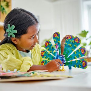 LEGO Creator Egzotyczny paw (31157) 5