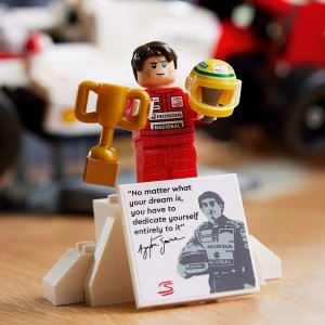 LEGO Icons McLaren MP4/4 i Ayrton Senna (10330) 5