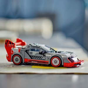 LEGO Speed Champions Wyścigowe Audi S1 E-tron Quattro (76921) 4
