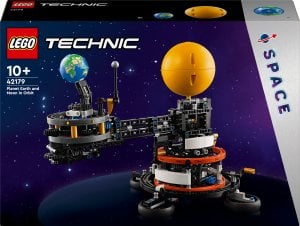 LEGO Technic Planeta Ziemia i Księżyc na orbicie (42179) 1