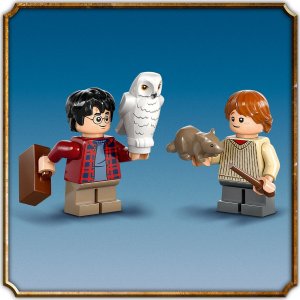 LEGO Harry Potter Latający Ford Anglia™ (76424) 2