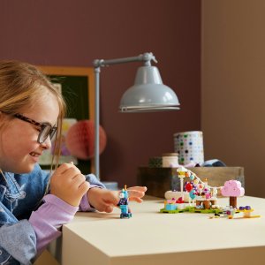 LEGO Animal Crossing Koń Julian i jego przyjęcie urodzinowe (77046) 2