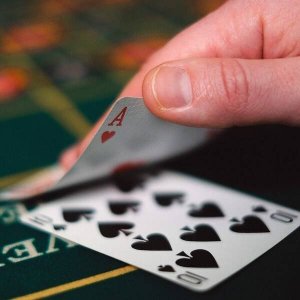 Springos Zestaw do pokera 200 żetonów karty mata Texas UNIWERSALNY 18