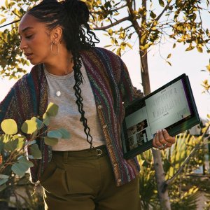 Laptop HP Laptop 2w1 HP Envy x360 15-fh0003na / 8D8E0EA / AMD Ryzen 5 / 8GB / SSD 512GB / AMD Radeon / FullHD / Dotyk / Win 11 10