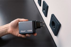 Verbatim Ładowarka GaN Verbatim, USB 3.0, USB C, szara, 100 W, wymienne końcówki C,G,A 3