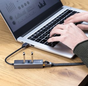 HUB USB Reagle Reagle Karta Sieciowa Hub USB-A 3.1 GIGABIT LAN RJ45 1GB 2