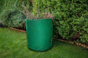 Skrzynia ogrodowa Verto Torba ogrodowa 270 L, usztywniona krawędź, 150 g/m2; PP; usztywniona krawędź, 3 uchwyty, 67 x 76 cm 15G541 8