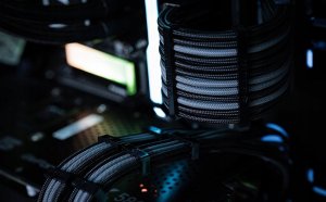 AsiaHorse Czarne grzebienie combs do uporządkowania przewodów AsiaHorse 3