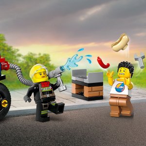LEGO City Strażacki motocykl ratunkowy (60410) 3