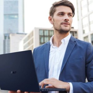 Laptop Asus ExpertBook B1 B1502 i3-1315U / 8 GB / 512 GB / W11 Pro Edu (B1502CVA-BQ0293XA) 17