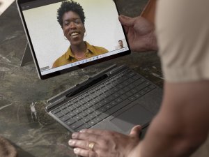 Tablet Microsoft Surface Pro X, 33 cm (13"), 2880 x 1920 pixels, 256 GB, 16 GB, Windows 11 Pro, Platinum 10