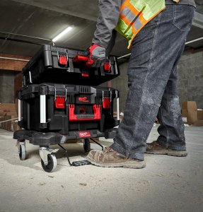 Sourcing MILWAUKEE PACKOUT STROLLER 9