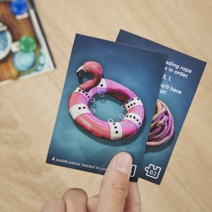 Hasbro CLUEDO Board game Escape SS Disaster (In Finnish lang.) 8