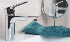 Sotbe SOTBE INARI bateria wannowa ścienna + bateria umywalkowa stojąca 10