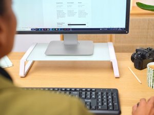 Trust Podstawka pod monitor MONTA GLASS biała 5