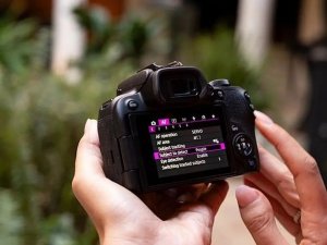 Aparat Canon EOS R10 (5331C003) 10