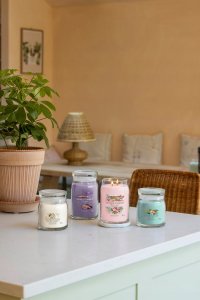 Yankee Candle Yankee Candle Signature Sweet Vanilla Horchata Świeca Średnia 368g 4