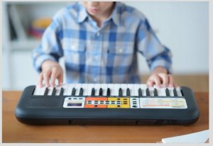 Yamaha Yamaha PSS-F30 - Keyboard 2