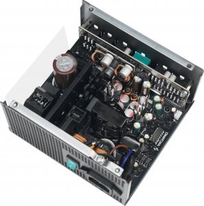 Zasilacz Deepcool PN650M 650W (R-PN650M-FC0B-EU) 8