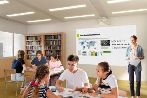 Projektor Epson EB-775F 6