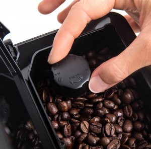 Ekspres ciśnieniowy Gaggia Magenta Plus RI8700/01 7