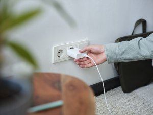 Ładowarka Trust Ładowarka MAXO USB-C 100W biała 10