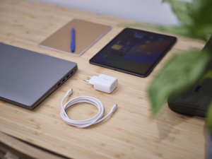 Ładowarka Trust Ładowarka MAXO USB-C 45W biala 9