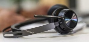 Słuchawki Poly Voyager Focus 2-M  (77Y90AA) 4