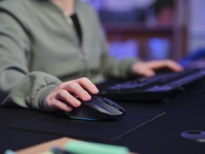 Mysz Trust zestaw podkładka + mysz GXT 112 FELOX bezdrátowa mysz USB 8