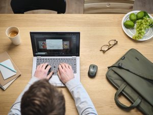 Torba Trust TRUST Sada brašna na notebook 16" Notebook Bag + Bezdrátová Myš, zelená 11