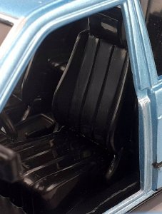 Bburago Model metalowy Mercedes Benz 190E 1987 1/24 czerwony 7