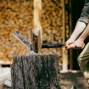 Fiskars Siekiera rozłupująca X-series X24, ostrze M 6