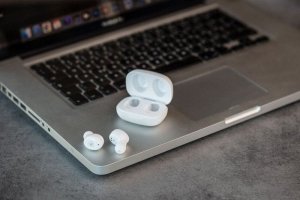 Słuchawki GoGEN Crew białe (TWSCREWW) 5