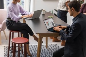 Laptop HP HP EliteBook 830 G11 Intel Core Ultra 7 155U Laptop 33,8 cm (13.3") WUXGA 16 GB LPDDR5x-SDRAM 512 GB SSD Wi-Fi 6E (802.11ax) Windows 11 Pro Srebrny 10