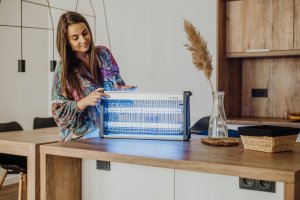 Lehmann LAMPA OWADOBÓJCZA NA KOMARY MUCHY SKUTECZNA LEHMANN 8