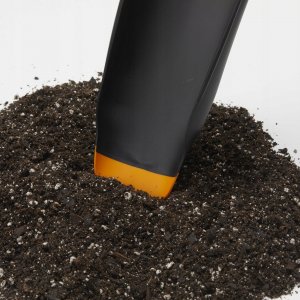 Fiskars Łopatka do ziemi i szczotka 2w1  1071302 7